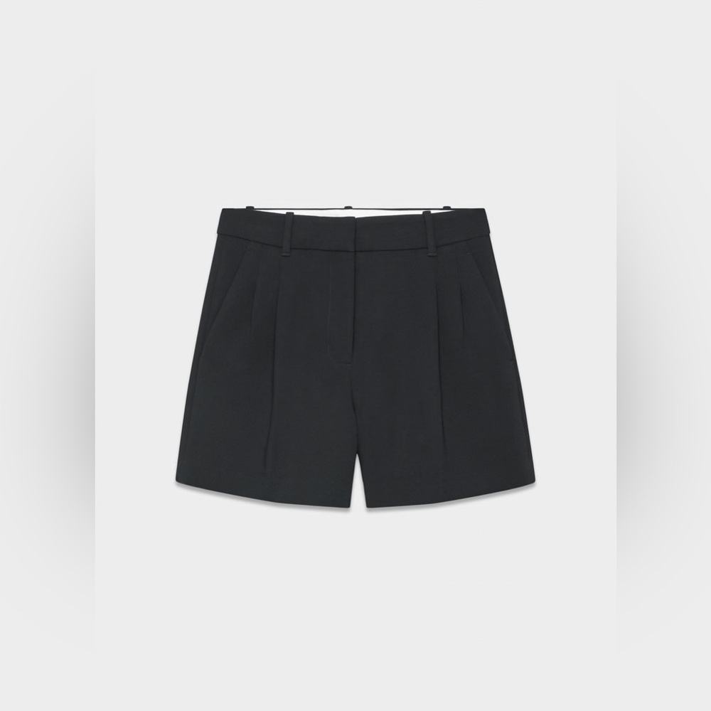 Aritzia Wilfred Effortless Short Mid-Thigh Crepette